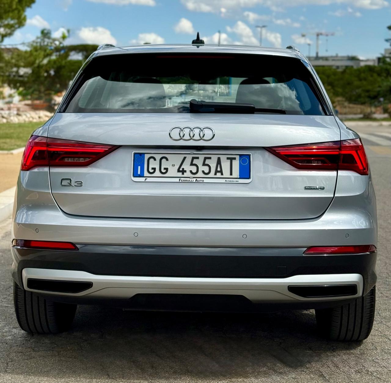 Audi Q3 35 2.0 Tdi 150CV Stron Advanced-LED