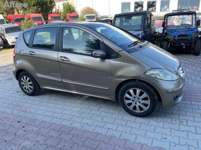 MERCEDES-BENZ A 150 Elegance
