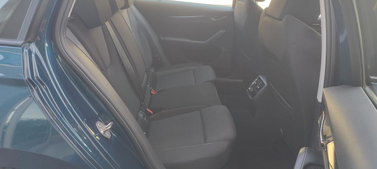 Skoda Octavia 2.0 TDI EVO SCR DSG Wagon Style