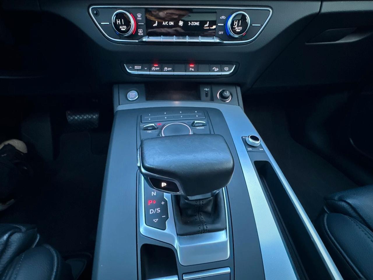 Audi Q5 40 TDI quattro S tronic Design