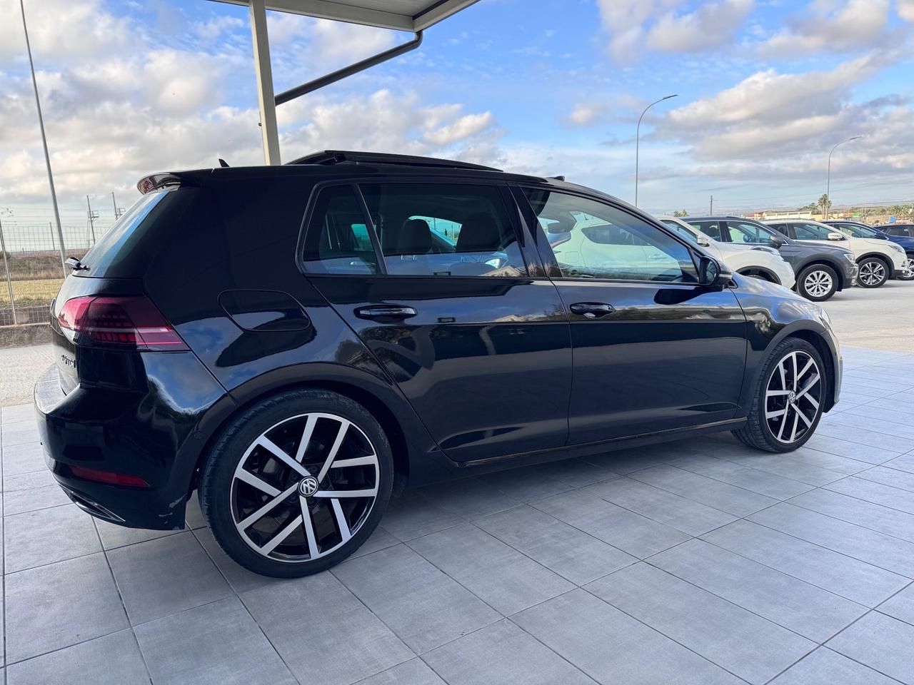 Volkswagen Golf 2.0 TDI 5p. Executive BlueMotion Technology
