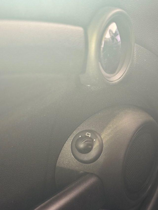 MINI One 1.6 16V One (55kW)