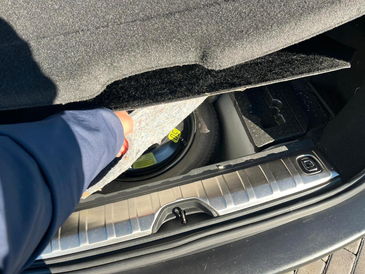 Peugeot 2008 1.6HDI PARI AL NUOVO FULL 2017