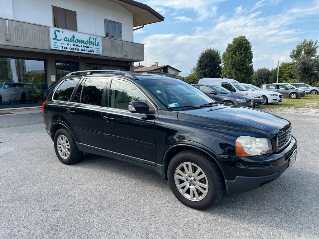 Volvo XC 90 XC90 2.4 D5 185 CV aut. AWD Executive