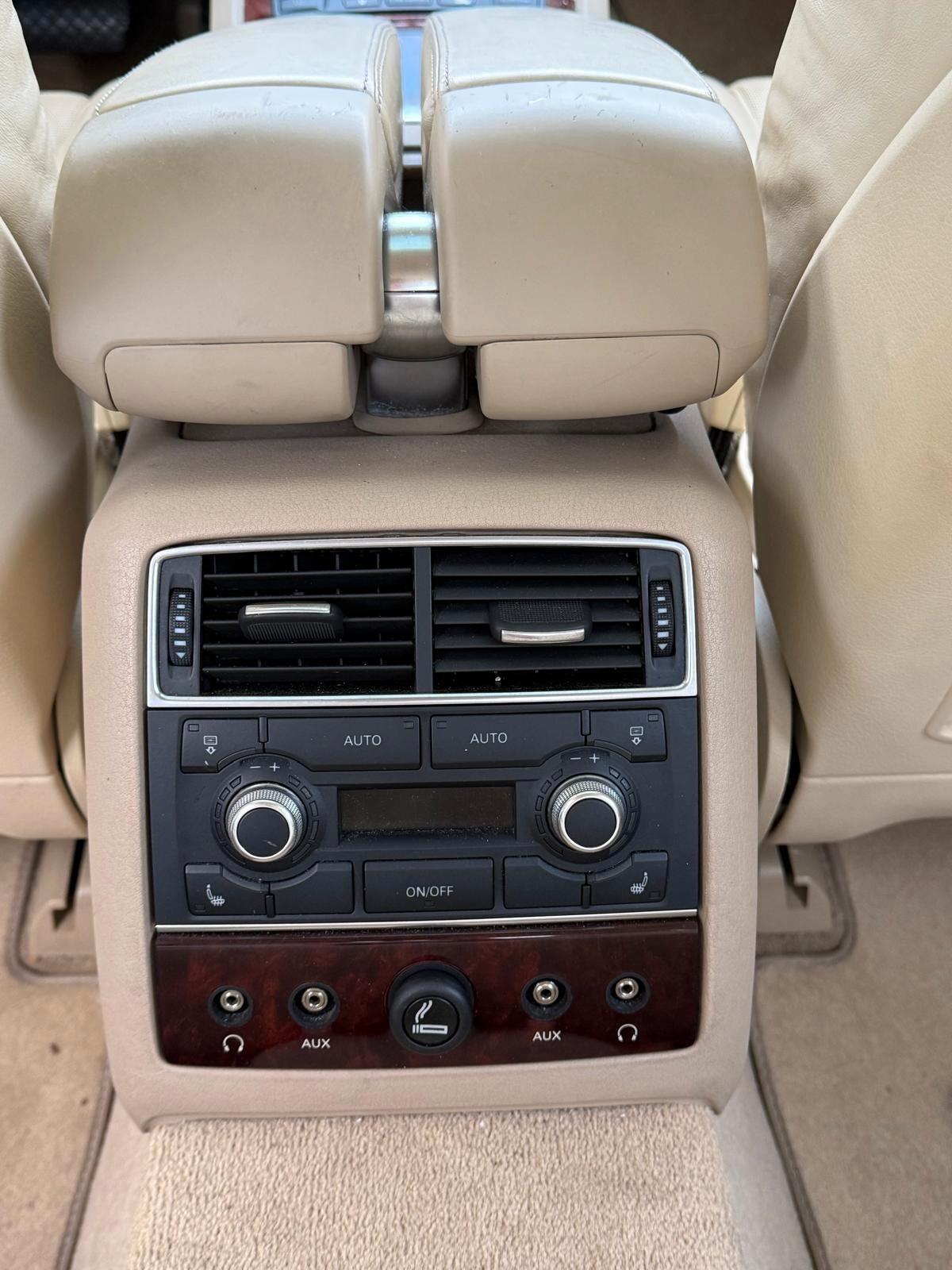 Audi A8 4.2 V8 quattro tiptronic