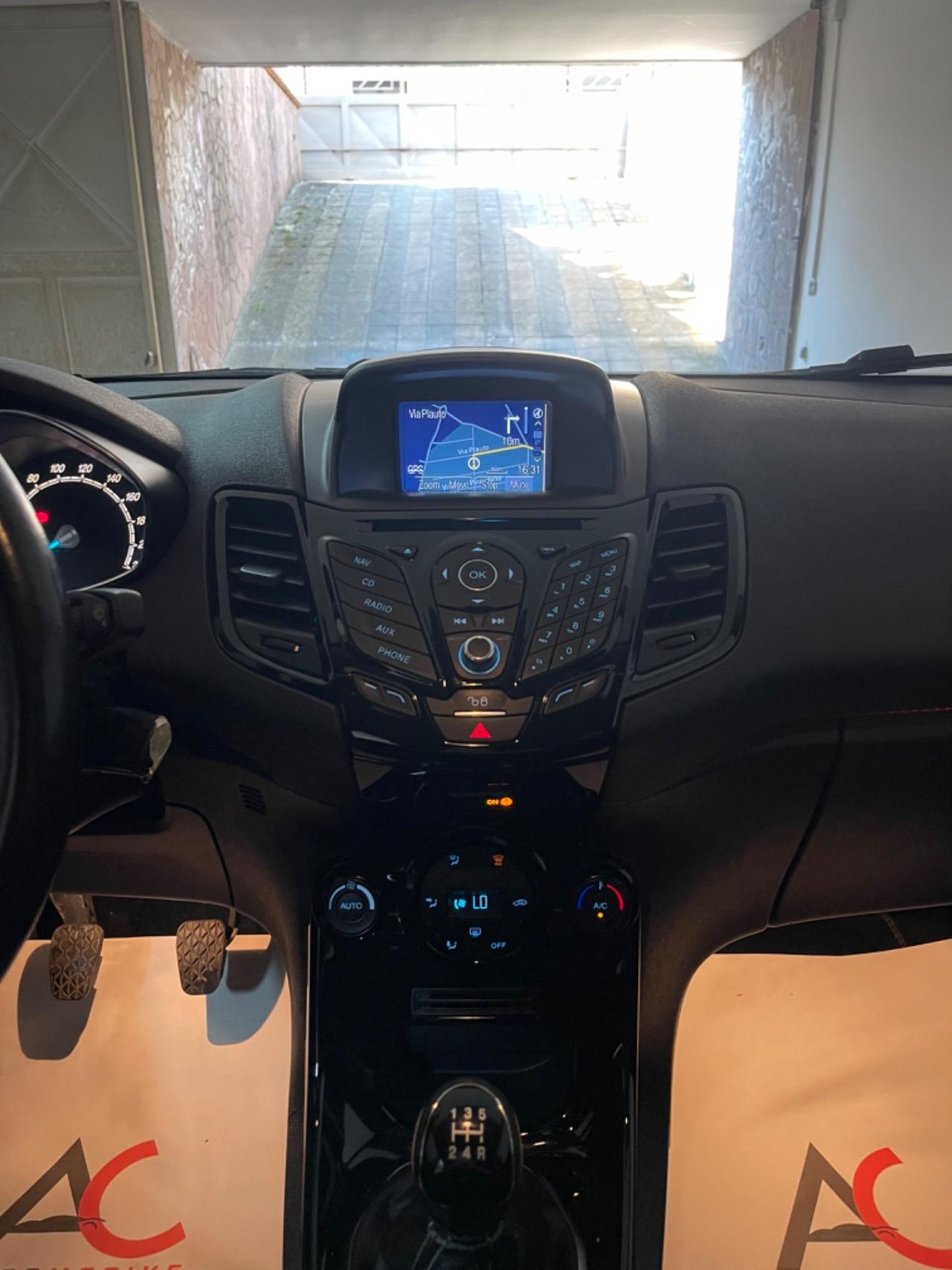 Ford Fiesta 1.5 TDCi 95CV 5 porte Titanium