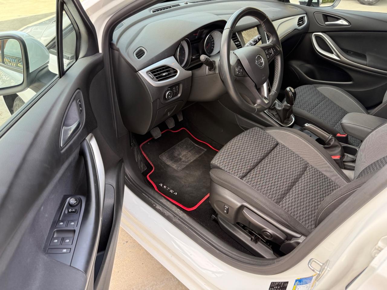 Opel Astra 1.5 CDTI 105 CV S&S Sports Tourer Business Elegance