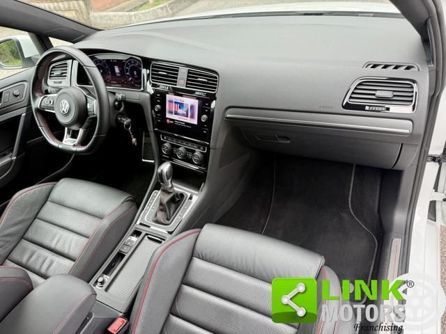 VOLKSWAGEN Golf GTI PERFORMANCE