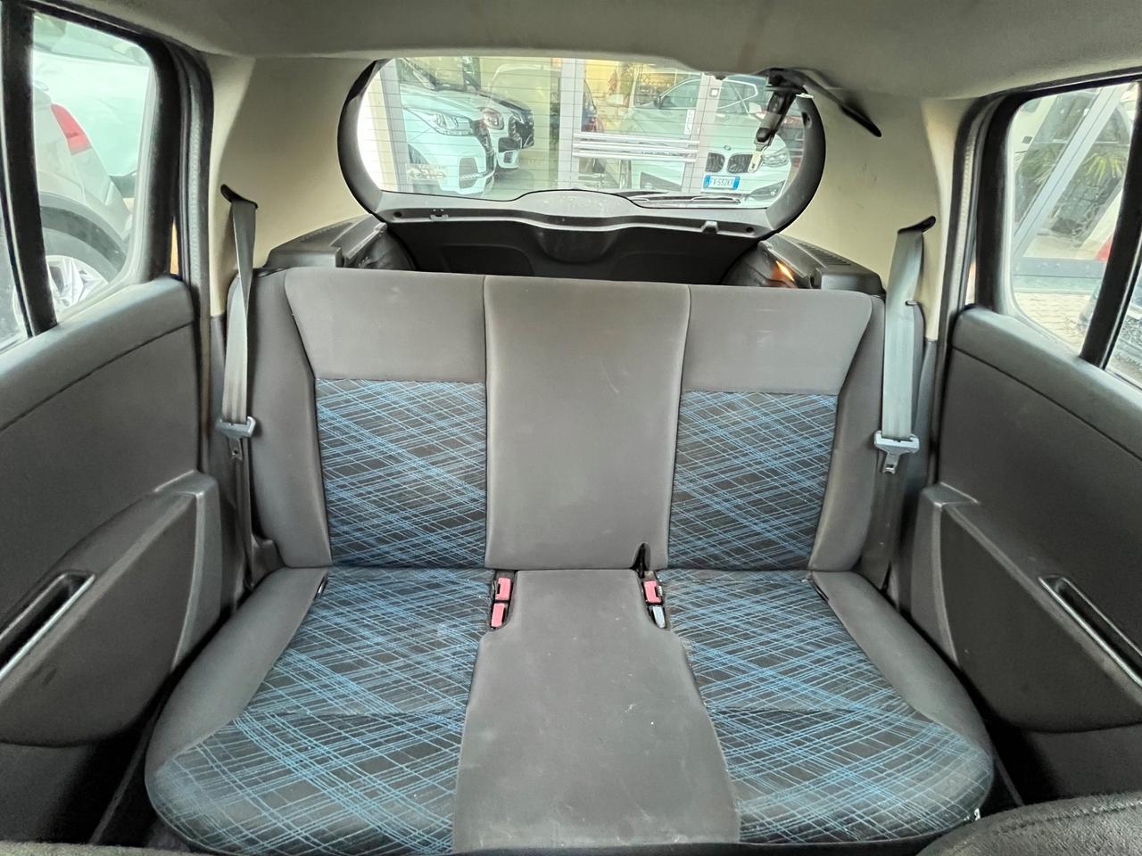 Renault Clio Storia 1.2 16V 5 porte Dynamique