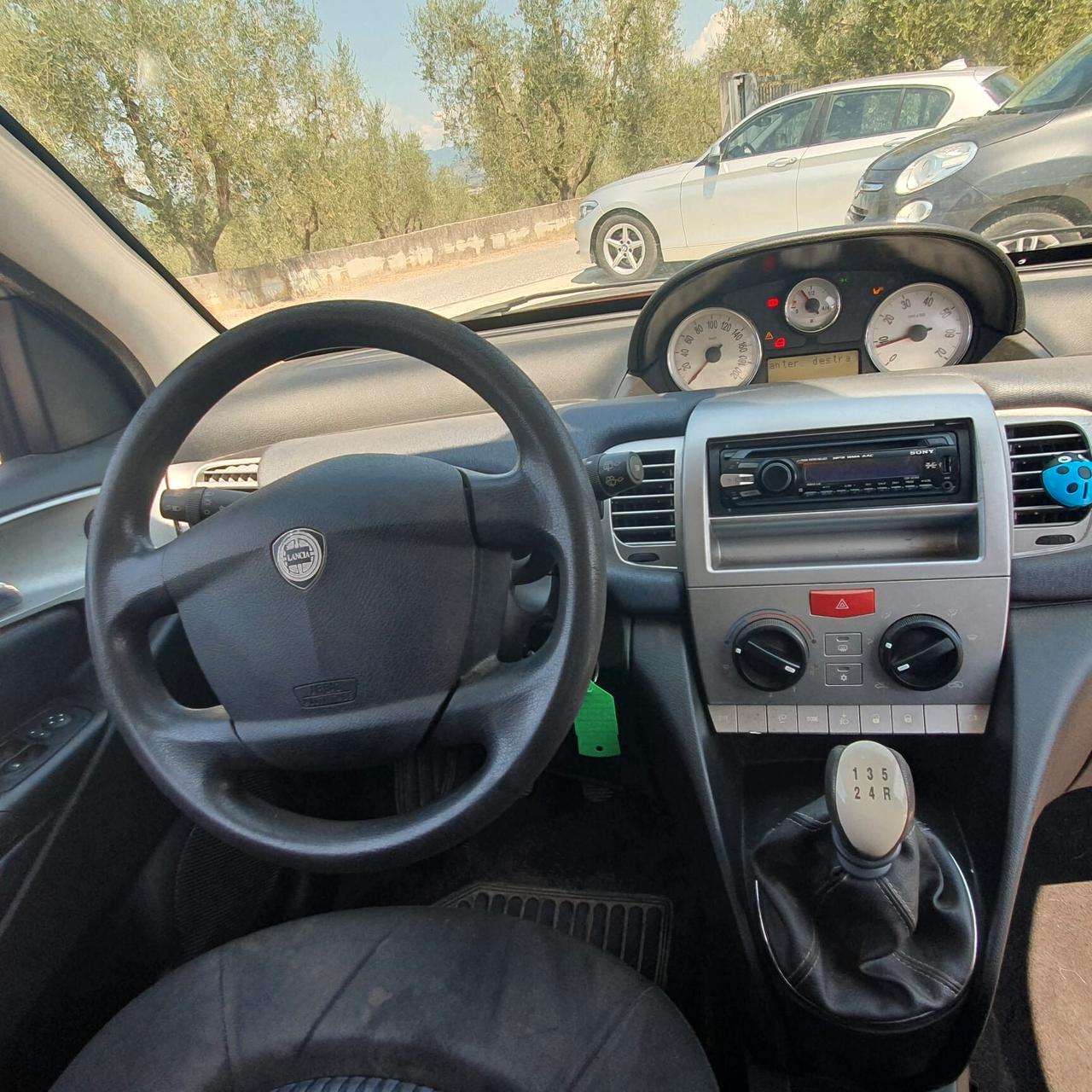 Lancia Ypsilon 1.2 COMMERCIANTI DEL SETTORE