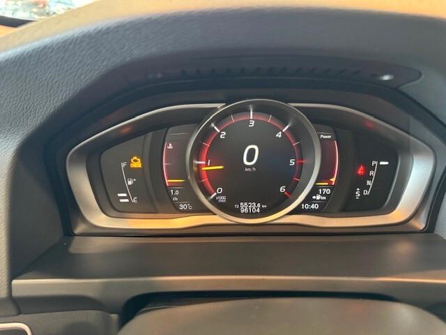 Volvo V60 Cross Country D3 Geartronic Business