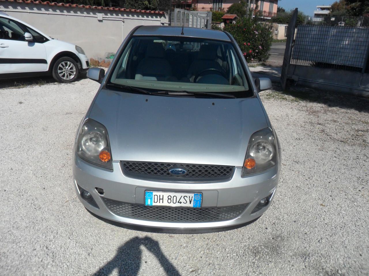 Ford Fiesta 1.2 16V 5p. Ghia