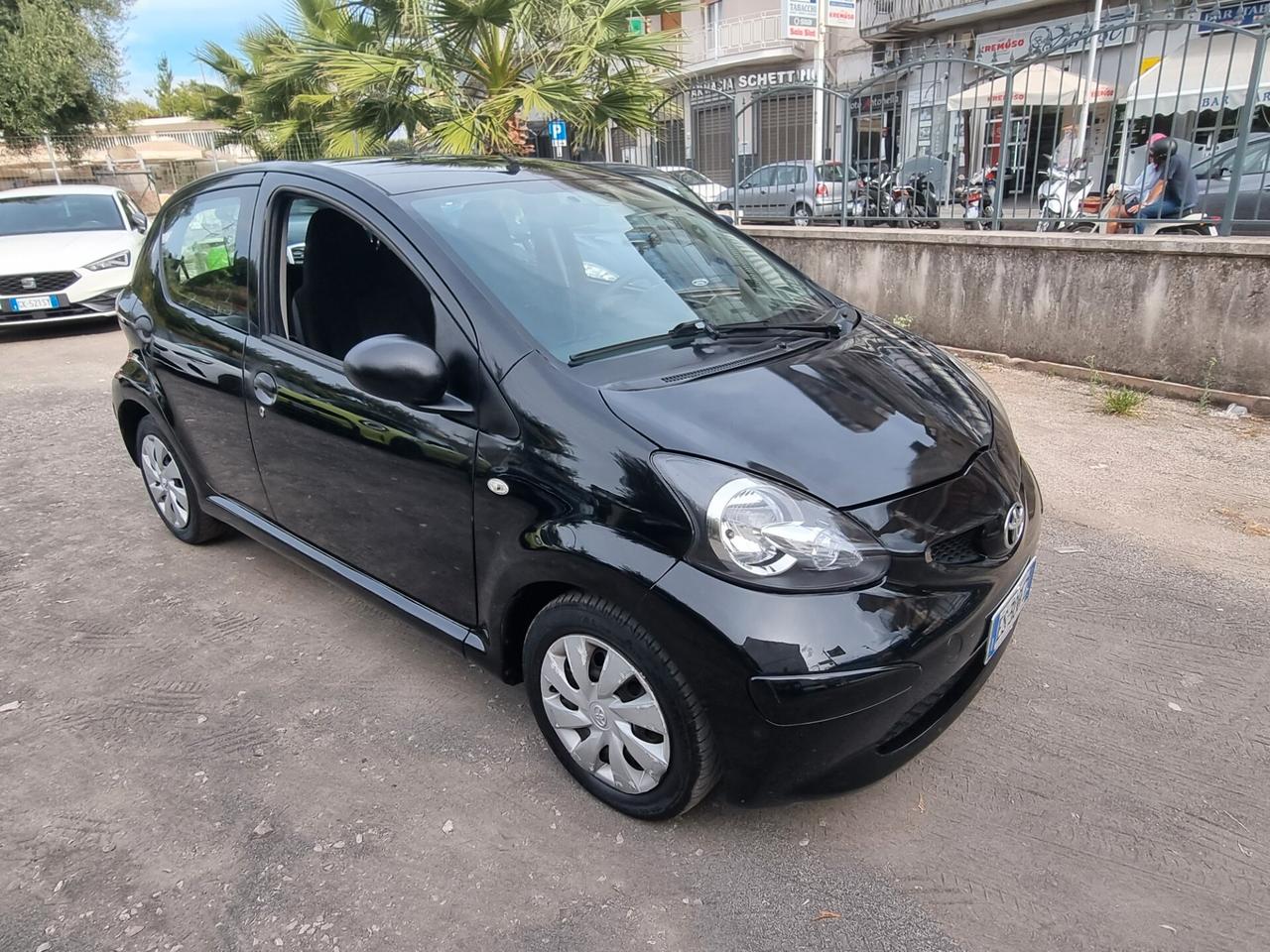 Toyota Aygo 1.0 12V VVT-i 5 porte Lounge Connect