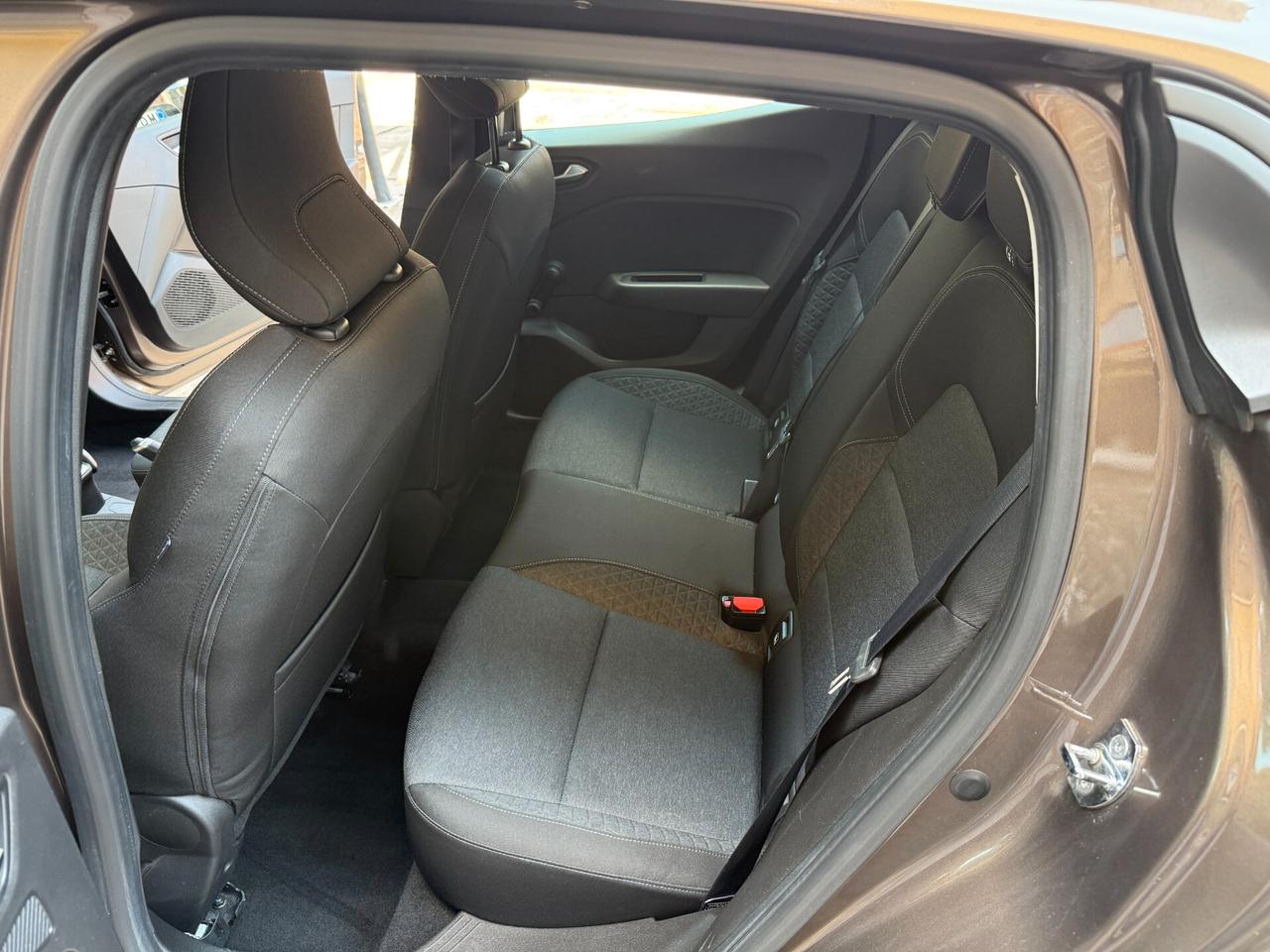 Renault Clio SCe 75 CV 5 porte Business OK NEOPATENTATI