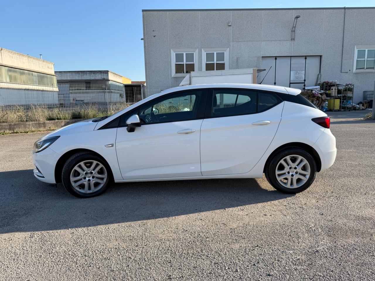 Opel Astra 1.6 CDTi 136CV 12M GARANZIA