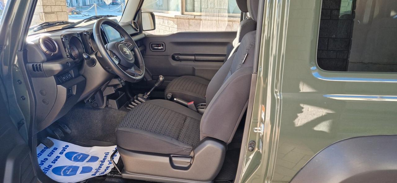 Suzuki Jimny 1.5 5MT Top autovettura 4 posti