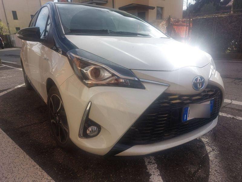 Toyota Yaris 1.5 Hybrid 5 porte Y20 Bitone