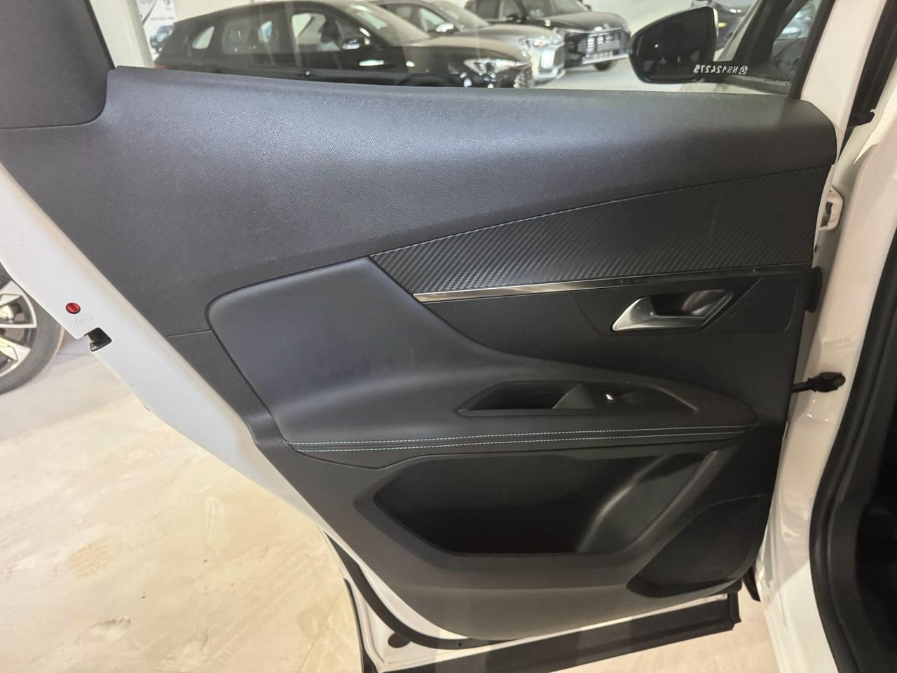 Peugeot 3008 BlueHDi 130 S&S Active Pack 2022 - PARI AL NUOVO