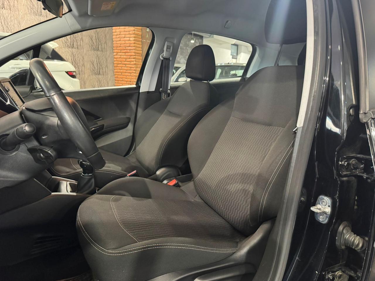 Peugeot 208 PureTech 82 5 porte Allure