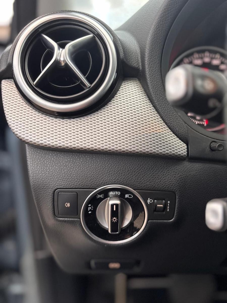 MERCEDES - Classe B - B 200 Automatic 4Matic Premium