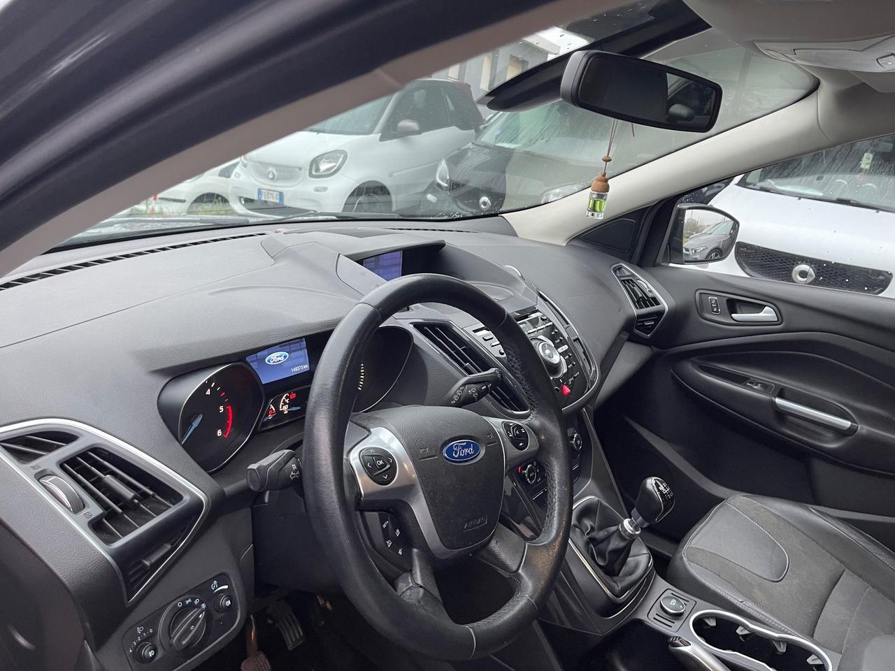 Ford Kuga 2.0 TDCI 150 CV 4WD Powershift Titanium