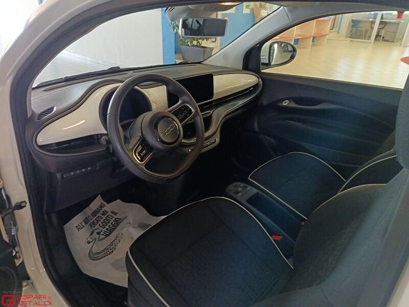 FIAT 500 500e 42 kWh