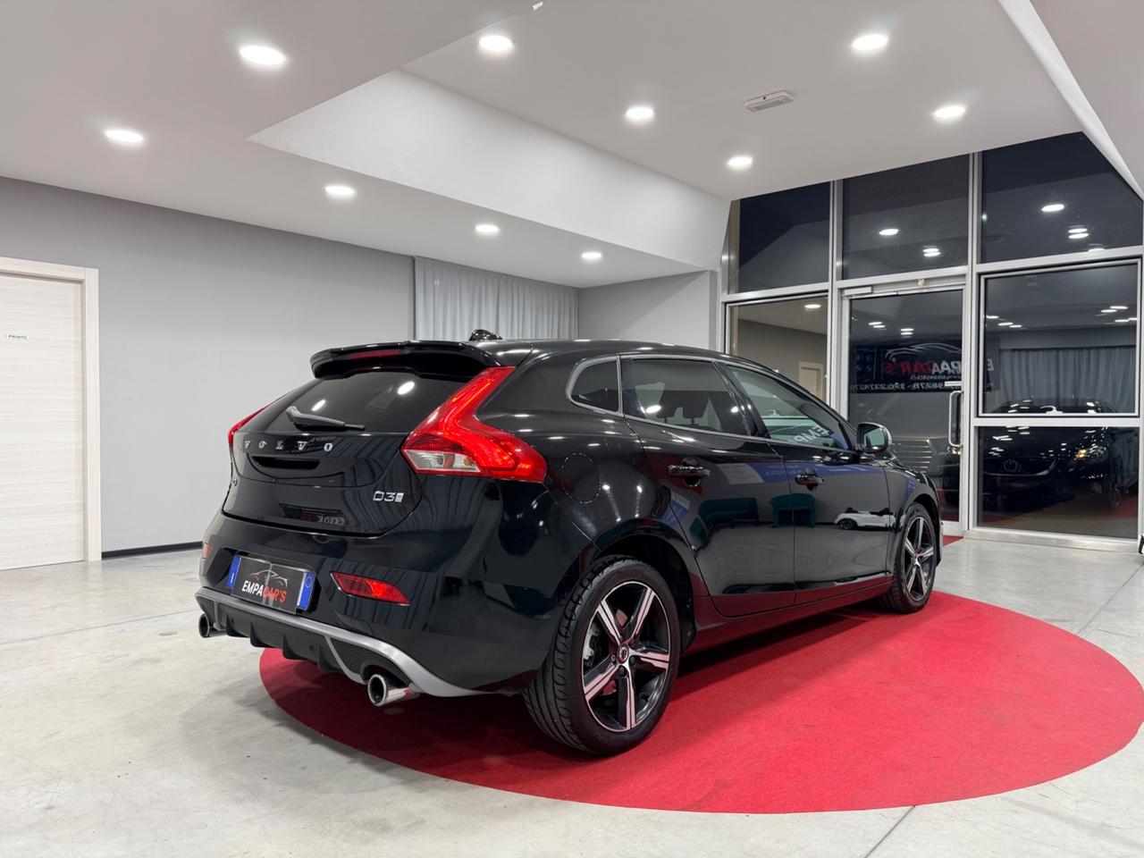 Volvo V40 D3 R-design