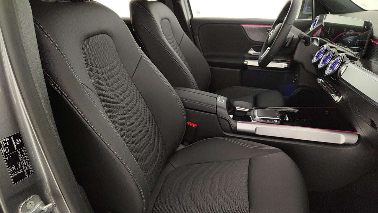 Mercedes-Benz EQB 300 4MATIC