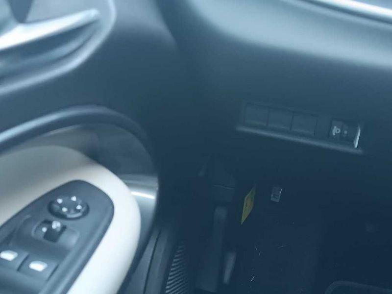 FIAT 600 (2023-->) Hybrid DCT MHEV La Prima