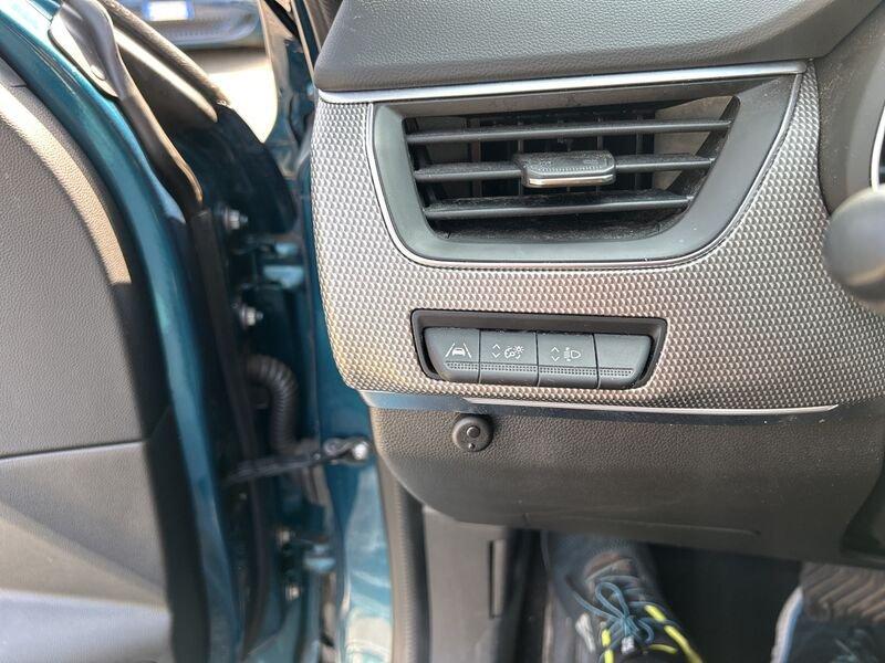 Renault Arkana 2021 1.6 E-Tech hybrid Intens 145cv