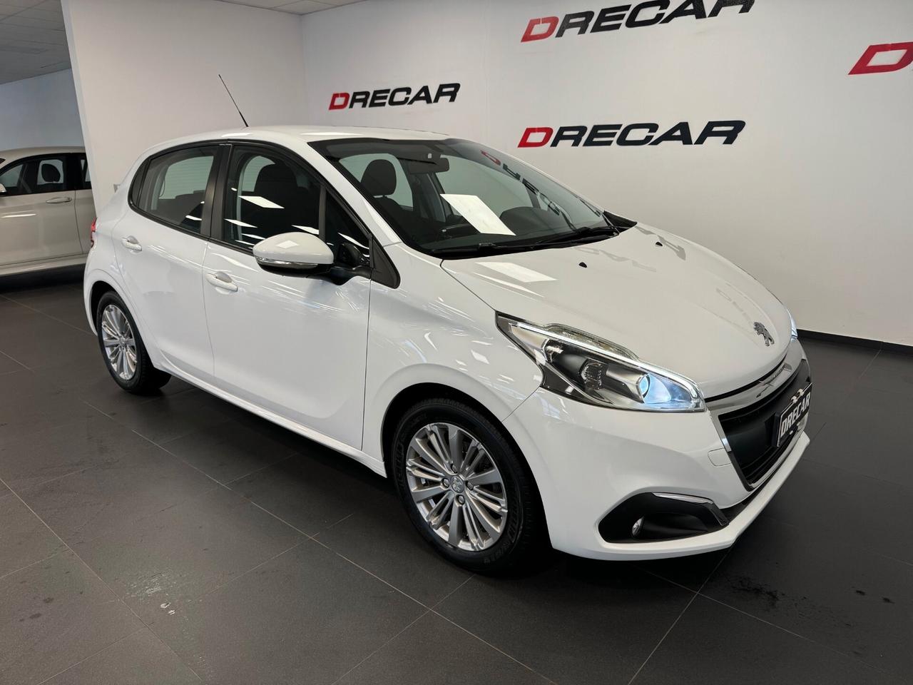 Peugeot 208 PureTech 82 5 porte Active NEOPATENTATI UNIPROP.