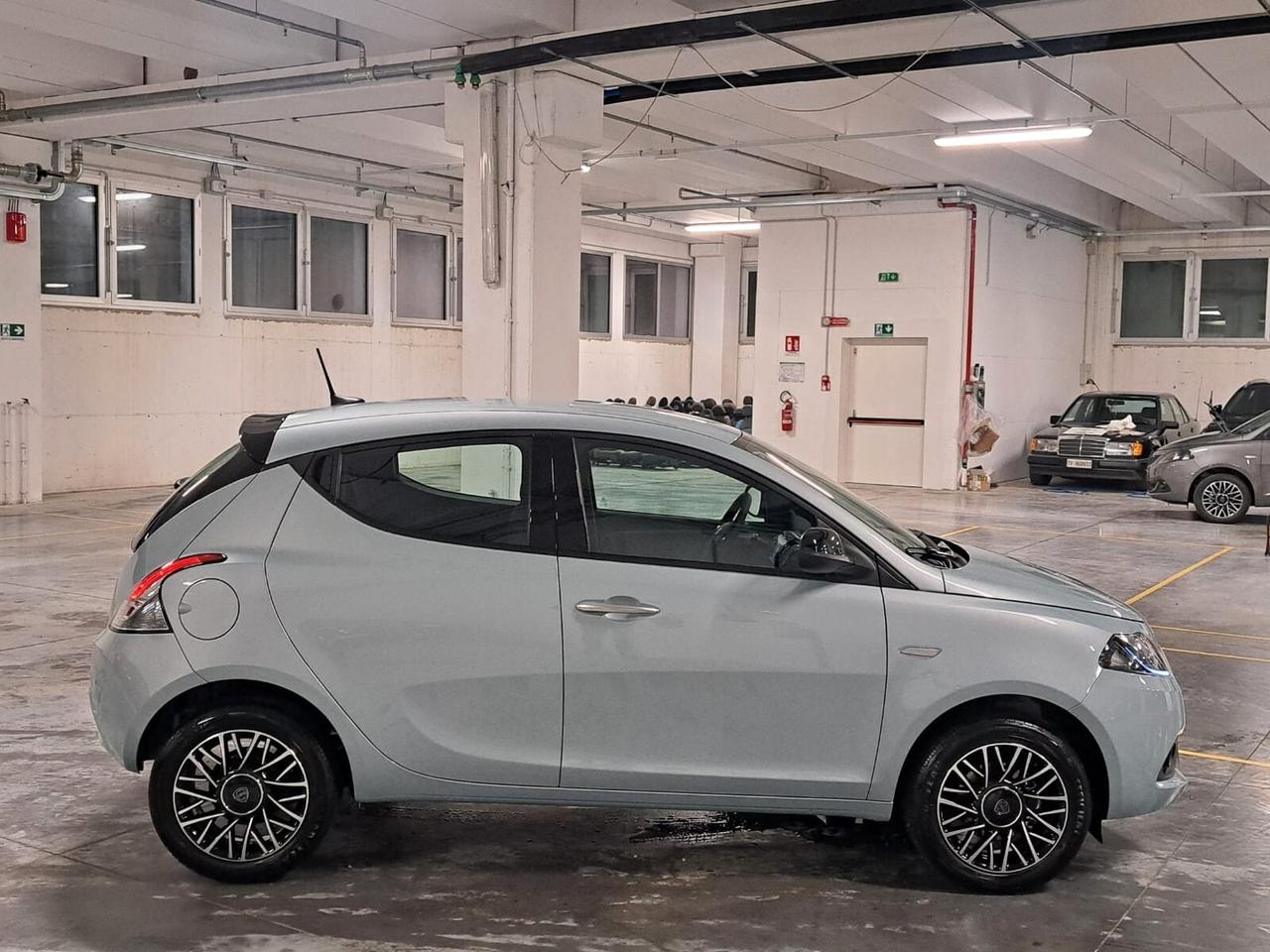 Lancia Ypsilon 1.0 FireFly Hybrid Platino MY'24 Km. 0 (GT641KA)