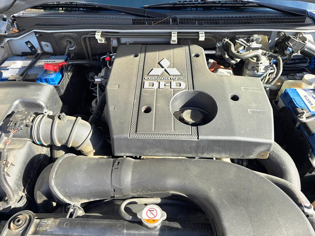 Mitsubishi Pajero 3.2 DI-D 190CV INSTYLE