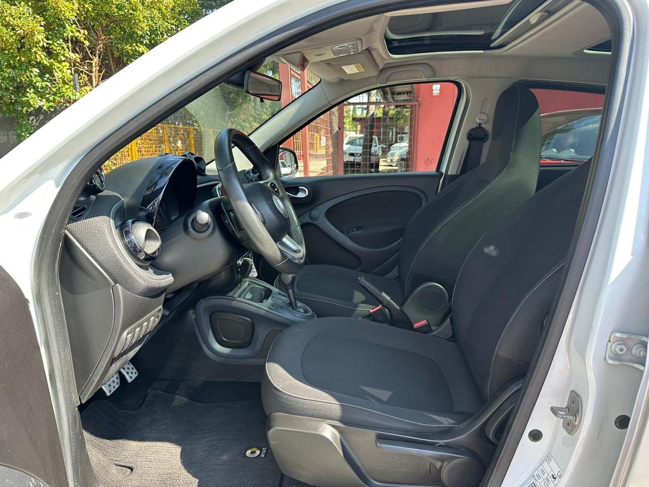 Smart ForFour 70 1.0 twinamic Superpassion *promo* uffic.smart