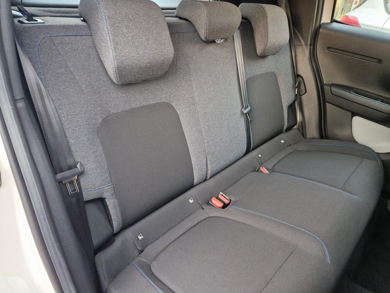 Citroen C3 1.2 100CV "SOLO 4.500 km" Carplay, Sensori post., Cruise