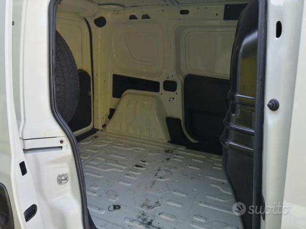 FIAT Doblo 1.4 T-Jet Natural Power PC-TN Cargo L