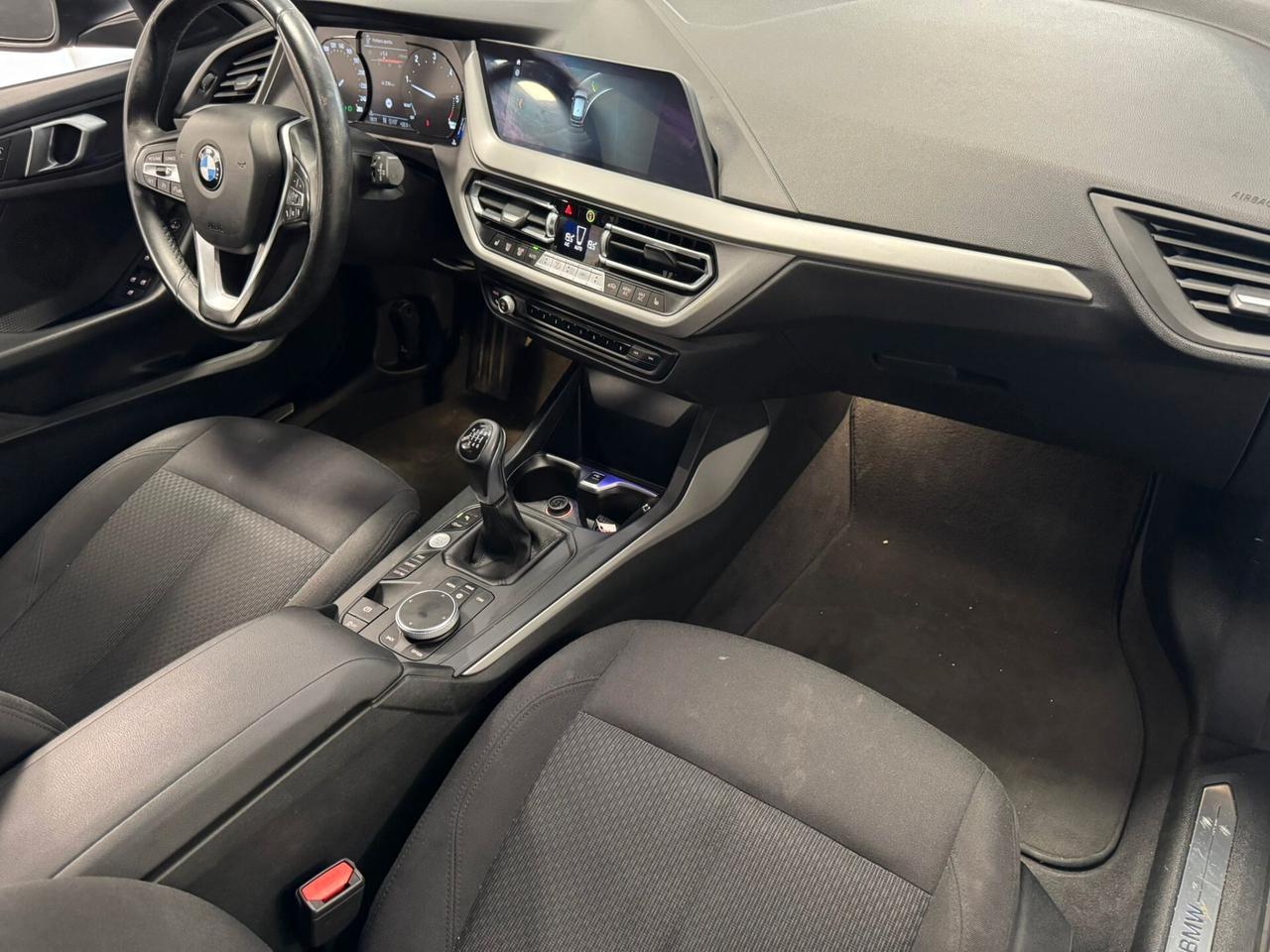 Bmw 118 118d 5p. Msport