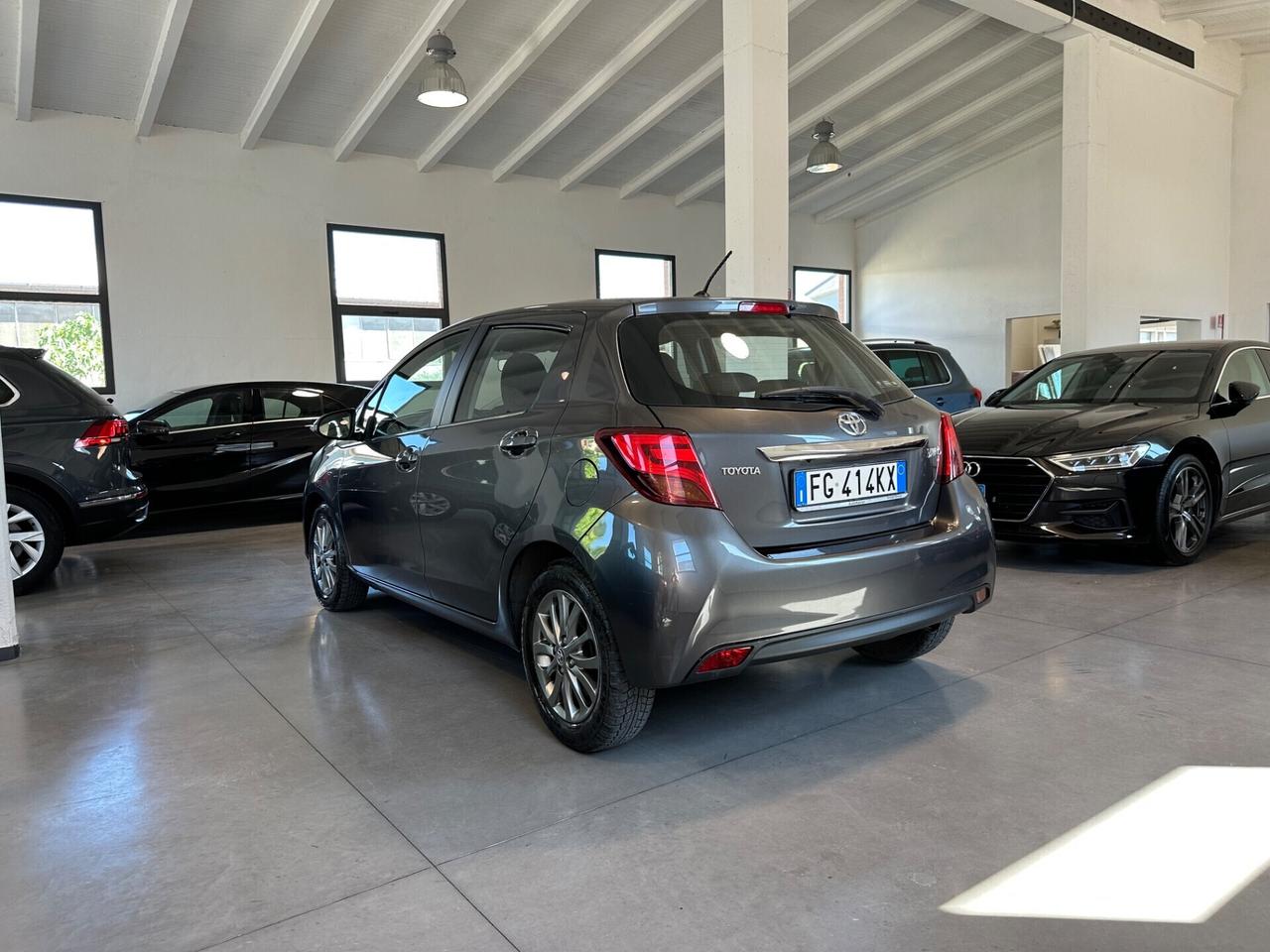 Toyota Yaris 1.0 5 porte Lounge