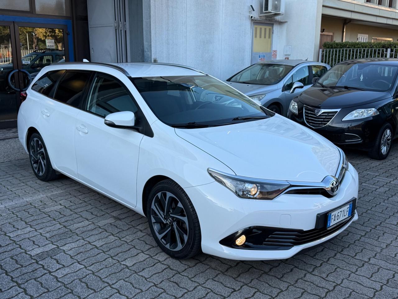 Toyota Auris Neopatentati Touring Sports 1.6 D-4D Lounge