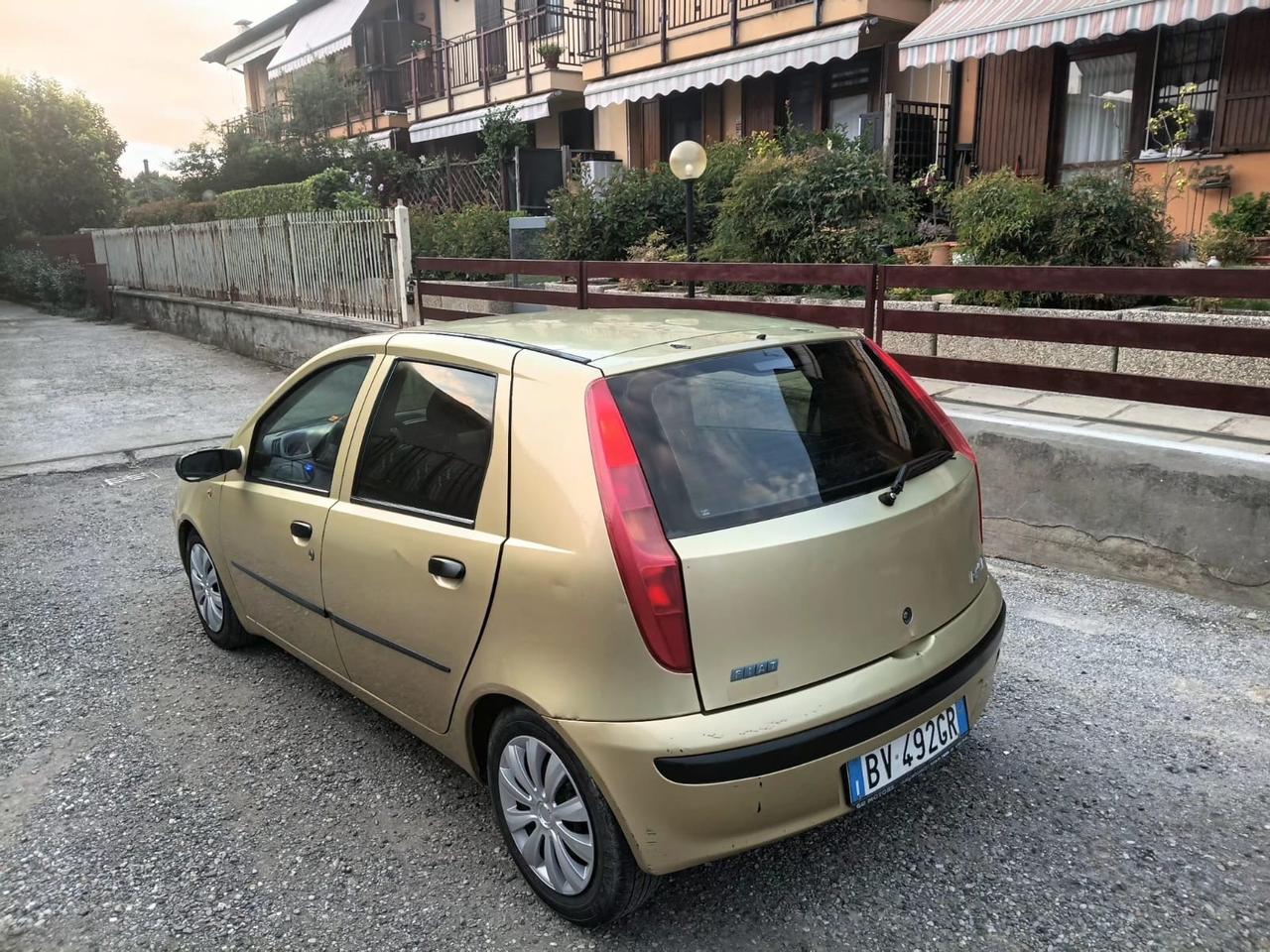 Fiat Punto 1.2i cat 5 porte ELX