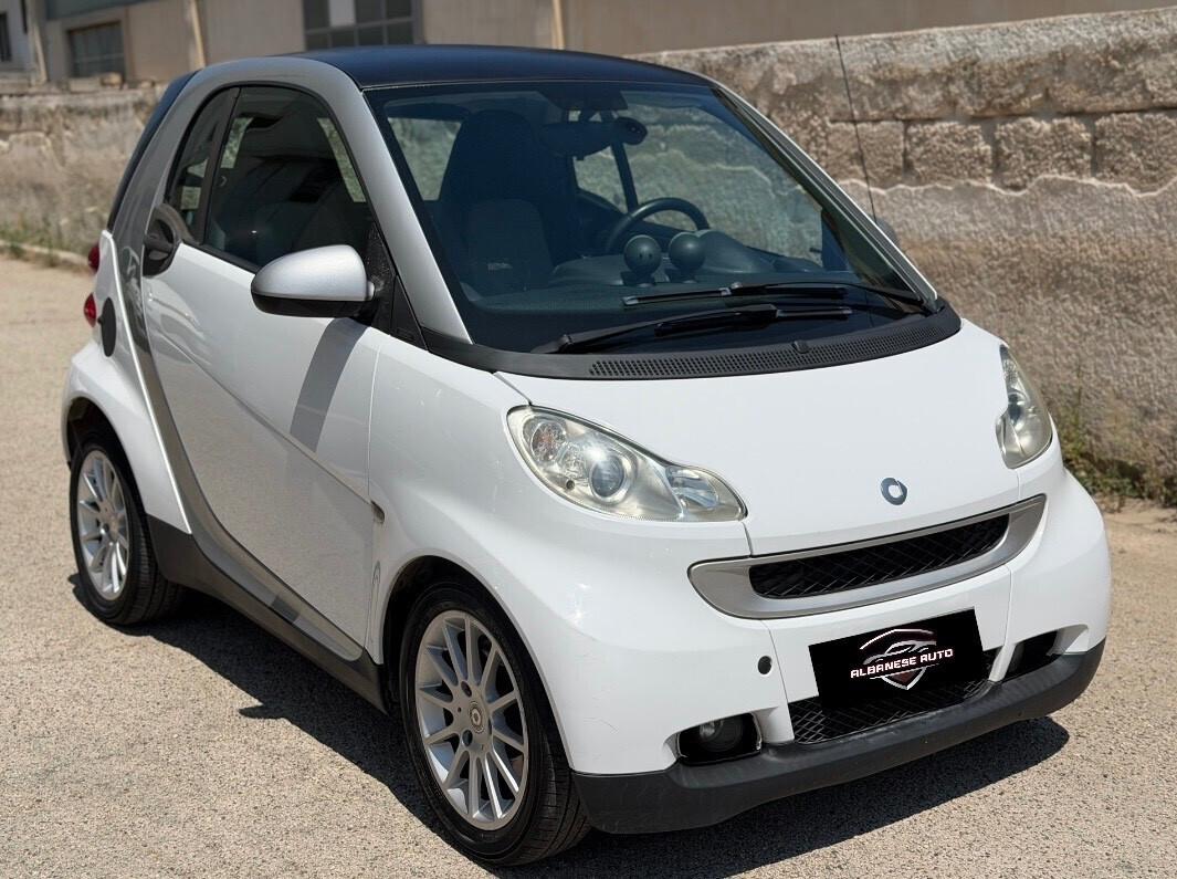 Smart ForTwo 1000 52 kW MHD coupé pure