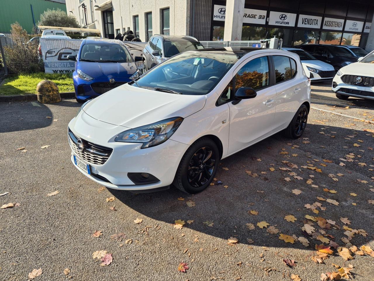 Opel Corsa 1.4 90CV GPL Tech 5 porte Black Edition NEOPATENTATI