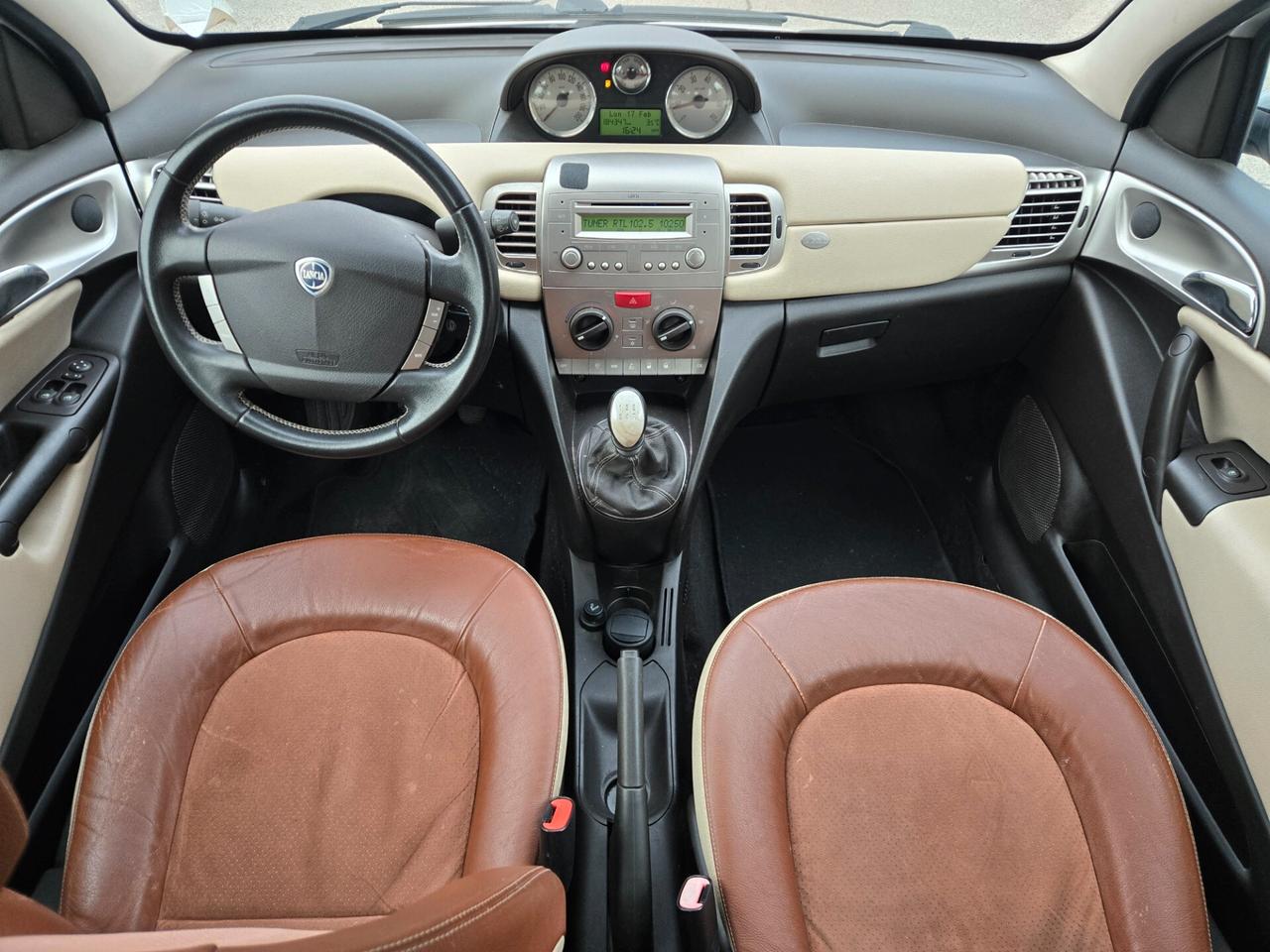 Lancia Ypsilon 1.4 Argento