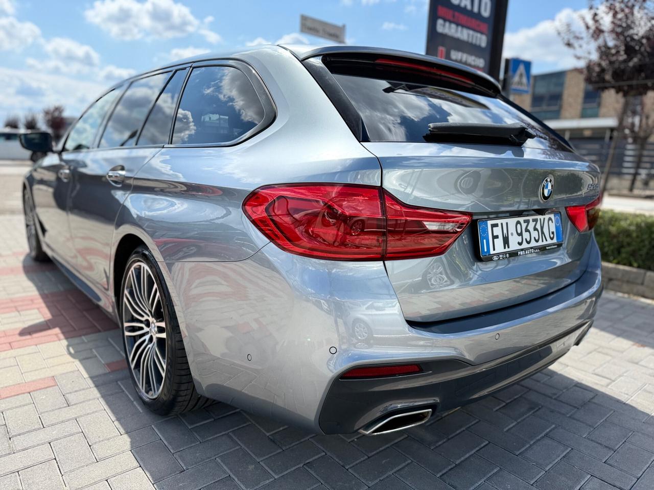 Bmw 520d aut. Touring Msport,CERCHI 19 ,IVA ESPOSTA