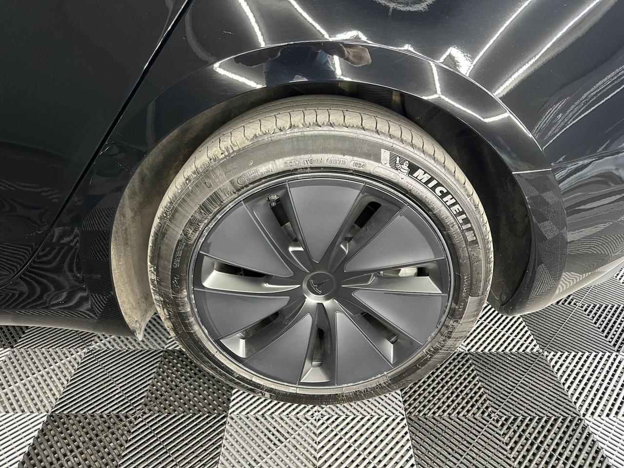 Tesla Model 3 NV35 RWD Premium