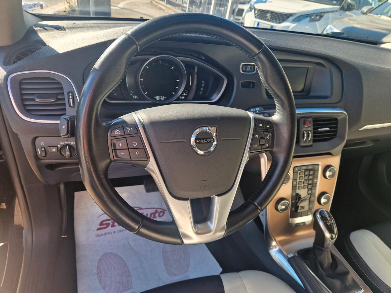 Volvo V40 Cross Country V40 Cross Country D2 Geartronic Momentum