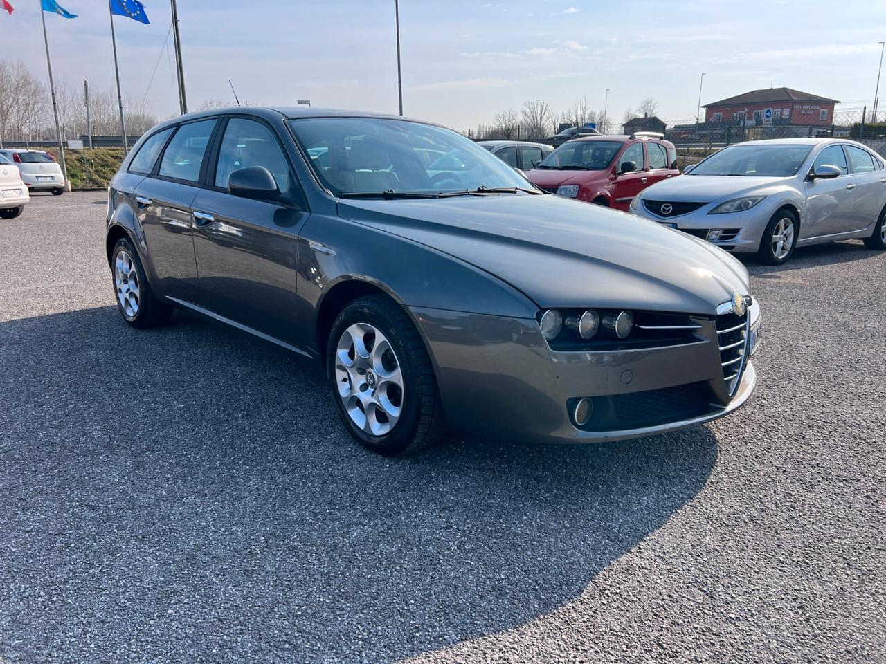 Alfa Romeo 159 1.9 JTDm 16V Sportwagon Distinctive