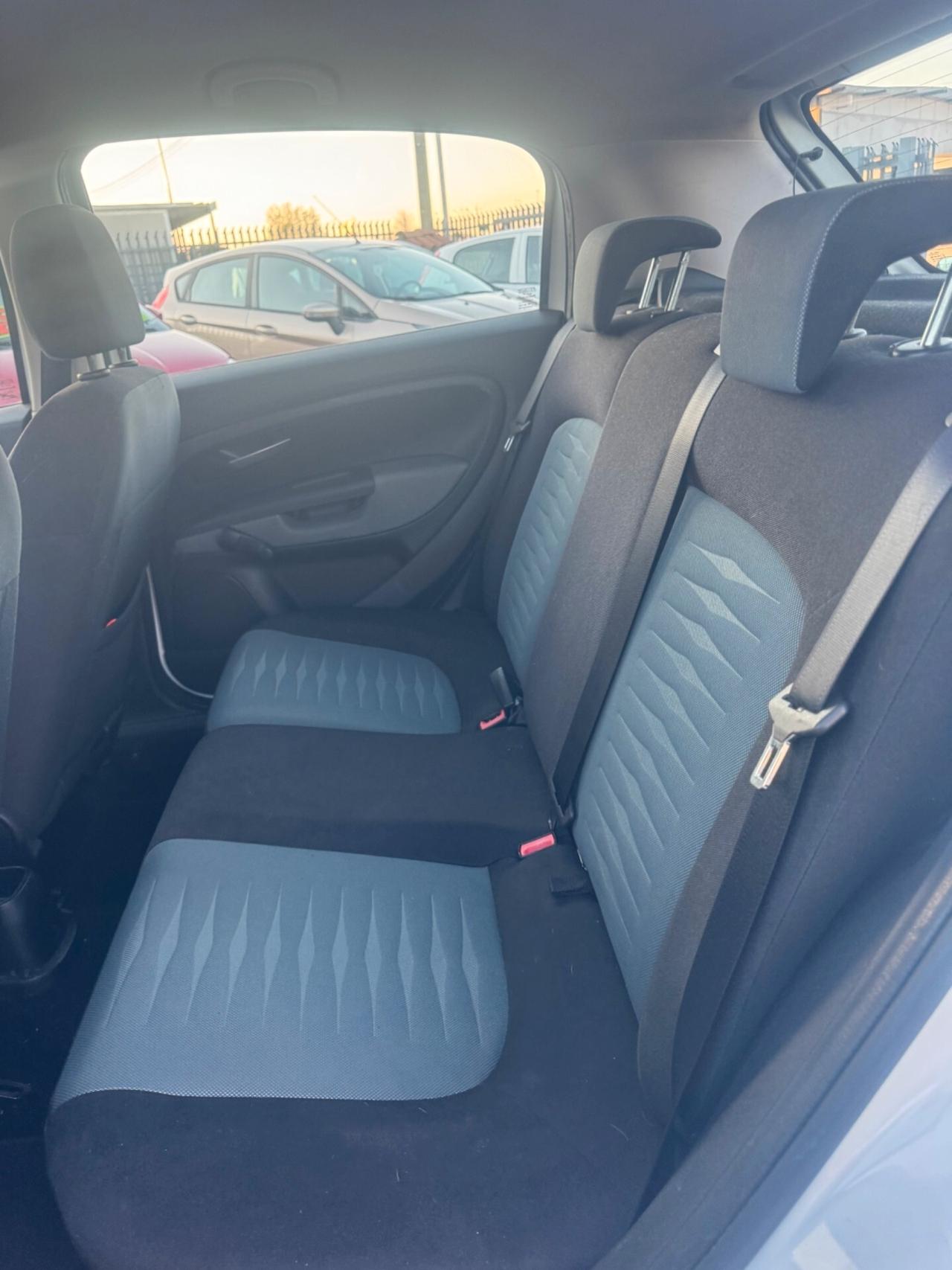 Fiat Grande Punto 1.3 MJT 90 CV 5 porte Dynamic