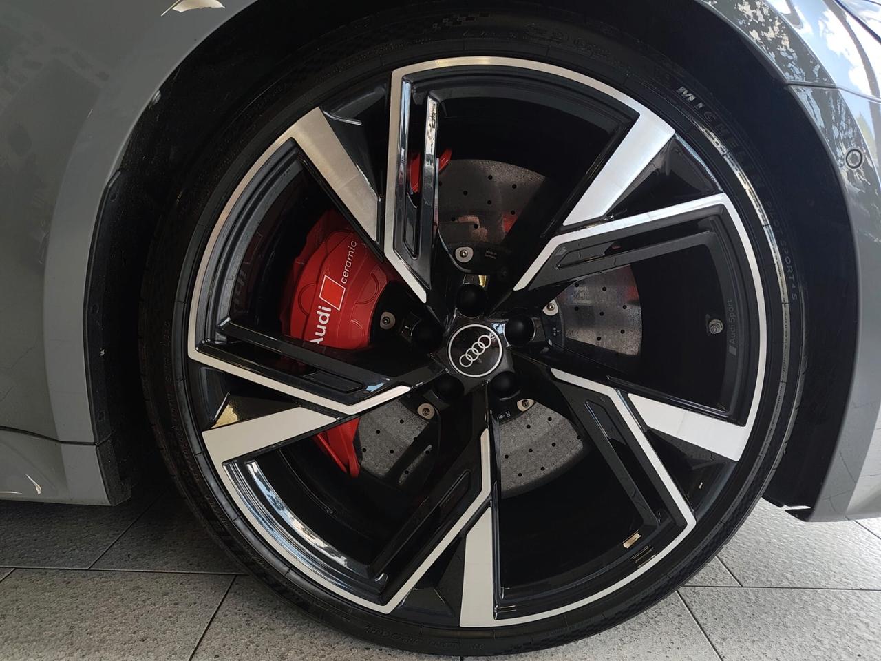 Audi RS6 Avant 4.0 TFSI V8 quattro CARBO CERAMIC