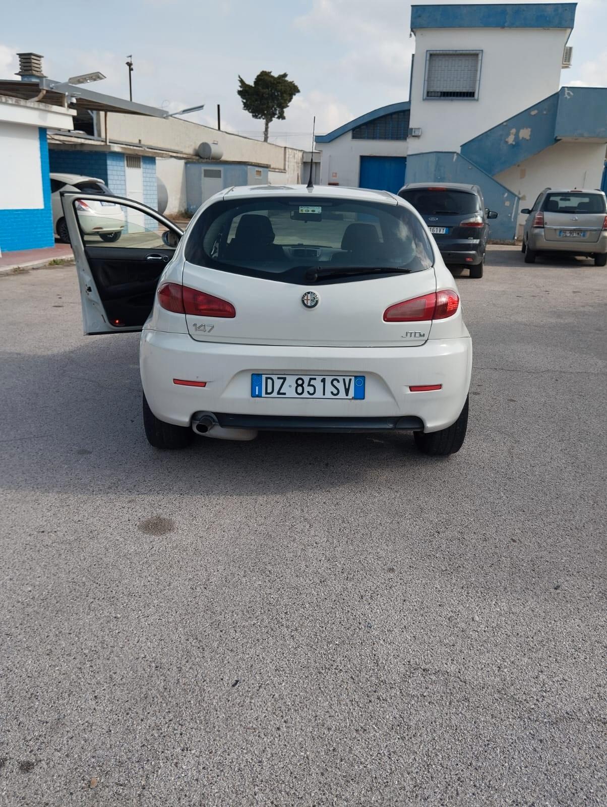 Alfa Romeo 147 1.9 JTD (120) 5 porte Progression